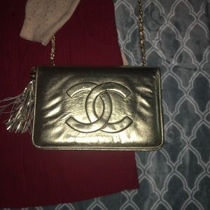 Gold Chanel
